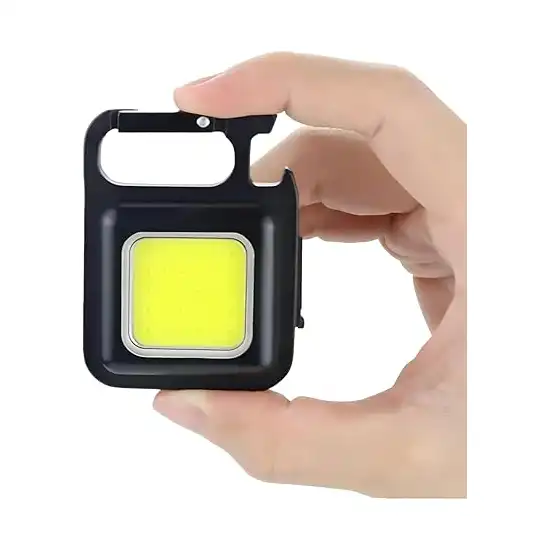 لمبة إضاءة يدوية صغيرة ليد مزودة بسلسلة مفاتيح مغناطيسية قابلة لإعادة الشحن، سطوع عالي وأربع أوضاع طوارئ للاستخدام الخارجي، عبوة واحدة