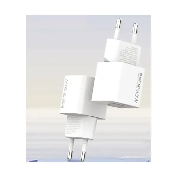 شاحن جان بقوة 30 وات بمنفذين بتقنية توصيل الطاقة/الشحن السريع 3.0 من ريتشي RC70E، أبيض - الصورة 3