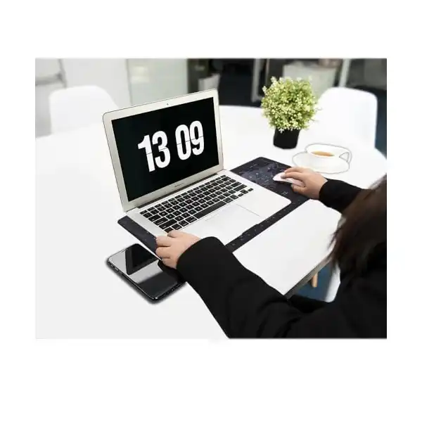 قاعدة ماوس مطاطية مضادة للانزلاق بتصميم خريطة العالم للابتوب والكمبيوتر، 60 طول × 30 عرض لون أسود - الصورة 2