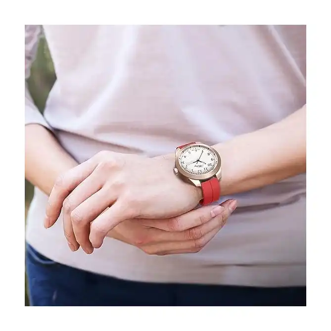 سوار ساعة سيليكون بابزيم مغناطيسي 22 ملم من Next store متوافق مع ساعة سامسونج جالاكسي 3 45 ملم/ جير S3/ هواوي GT3 46 ملم/ GT2E/ GT2 برو/ ماجيك 2 46 ملم/ امازفيت / GTR3 - الصورة 4