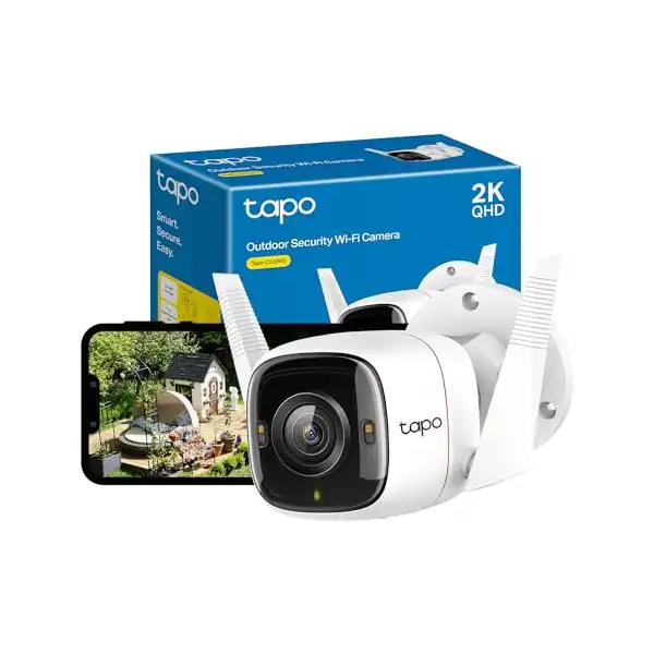 كاميرا مراقبة تابو من تي بي لينك للخارج لا تتطلب موزع ومقاومة للعوامل الجوية بضوء كشاف ورؤية ليلية وتعمل مع اليكسا وجوجل هوم بدقة عالية 2K صفارة إنذار مدمجة وصوت باتجاهين وتخزين SD (Tapo C320WS)