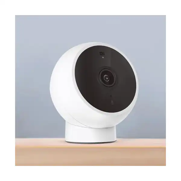 كاميرا مراقبة منزلية 2K مع حامل مغناطيسي دوار 180 درجة من شاومي، رؤية ليلية بالأشعة تحت الحمراء، صوت ثنائي الاتجاه، كشف الحركة، دقة 2304x1296 - أبيض - الصورة 3